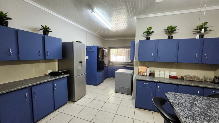 4 Bedroom Property for Sale in Wilgenhof Free State